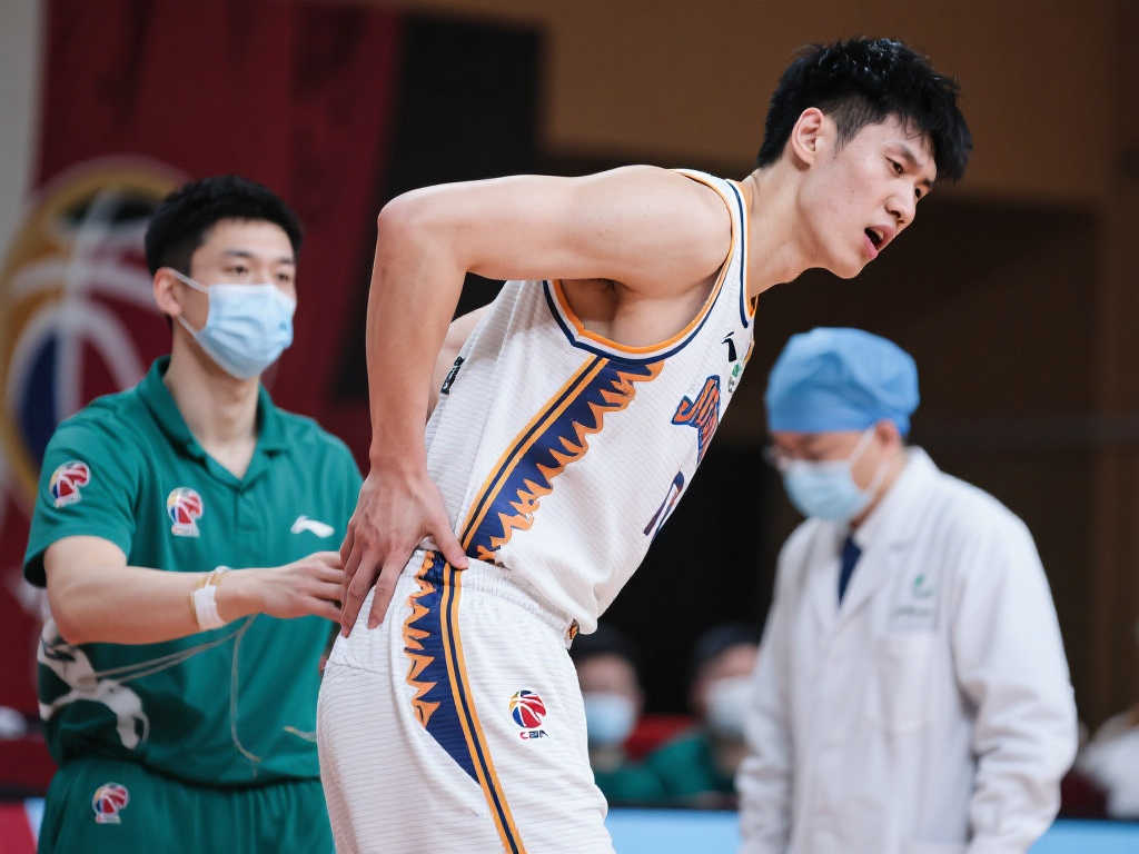 阿扎尔传射